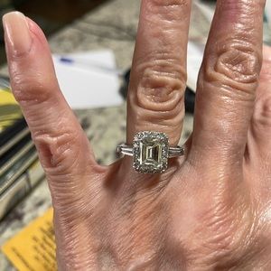 14kt. White Gold EMERALD cut engagement ring 1.89 ct.